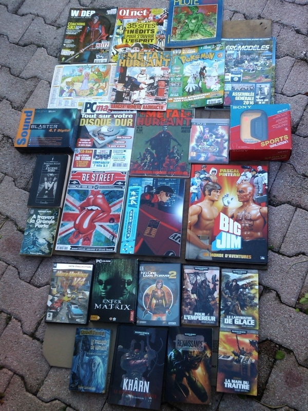 I have dreams.. or nightmares - Page 5 20190601225524-fiend41-IMAG5298-books-co-mai2019